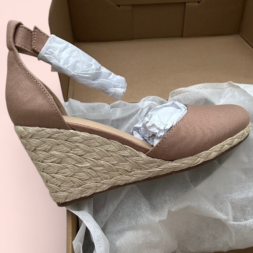 Brand New Mocha Closed Toe Ankle Strap Wedge Espadrilles